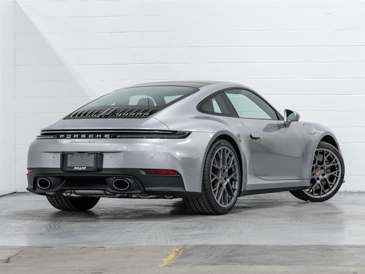 2026 Porsche 911  Photo