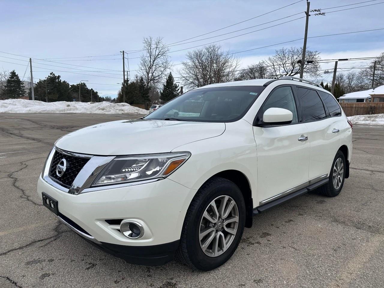 2016 Nissan Pathfinder 4WD 4DR SL Photo