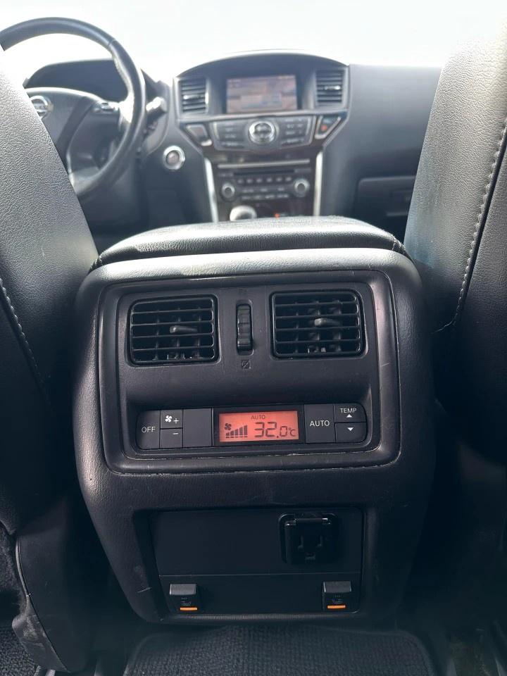 2016 Nissan Pathfinder 4WD 4DR SL Photo