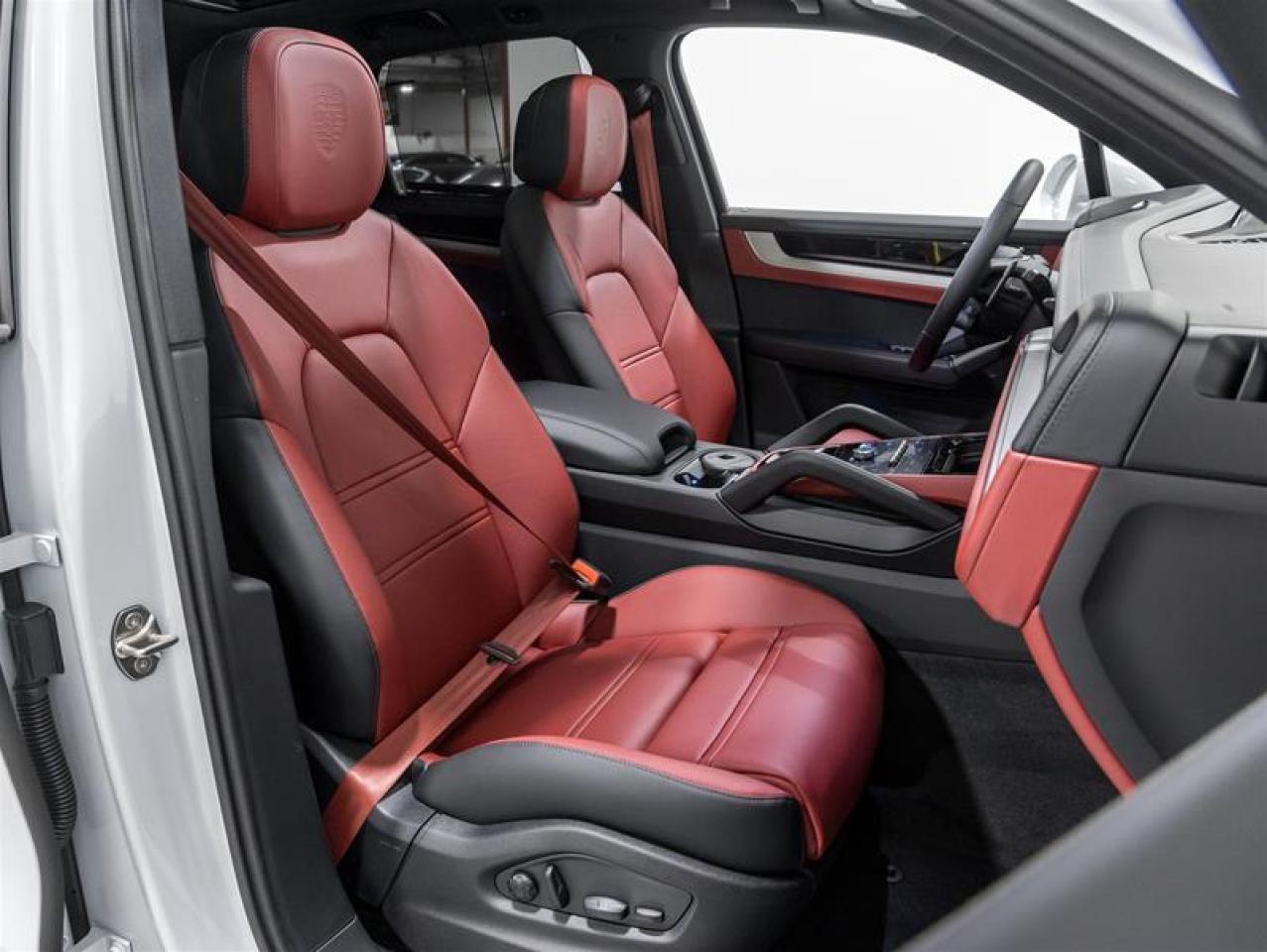 2026 Porsche Cayenne  Photo