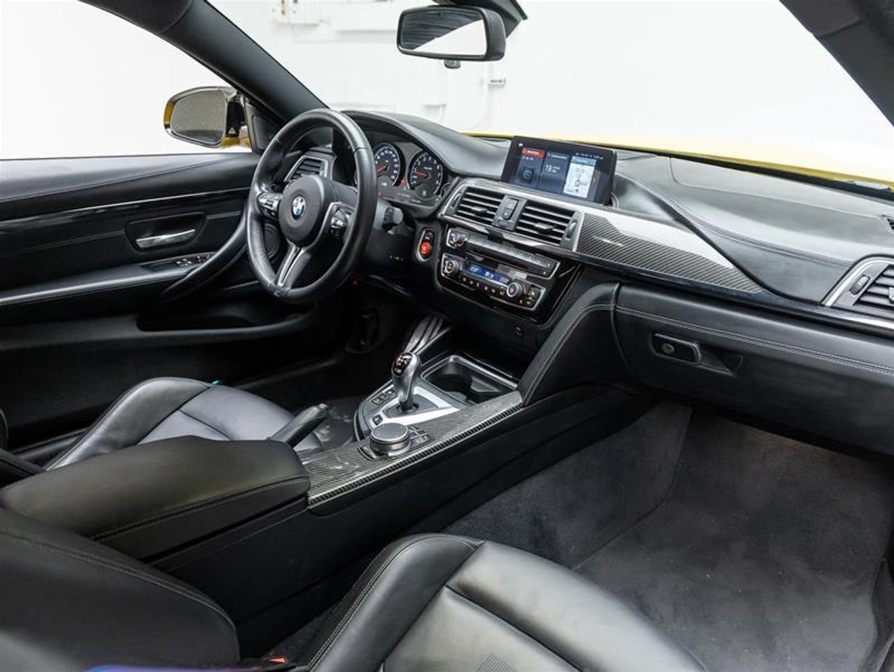 2020 BMW M4  Photo