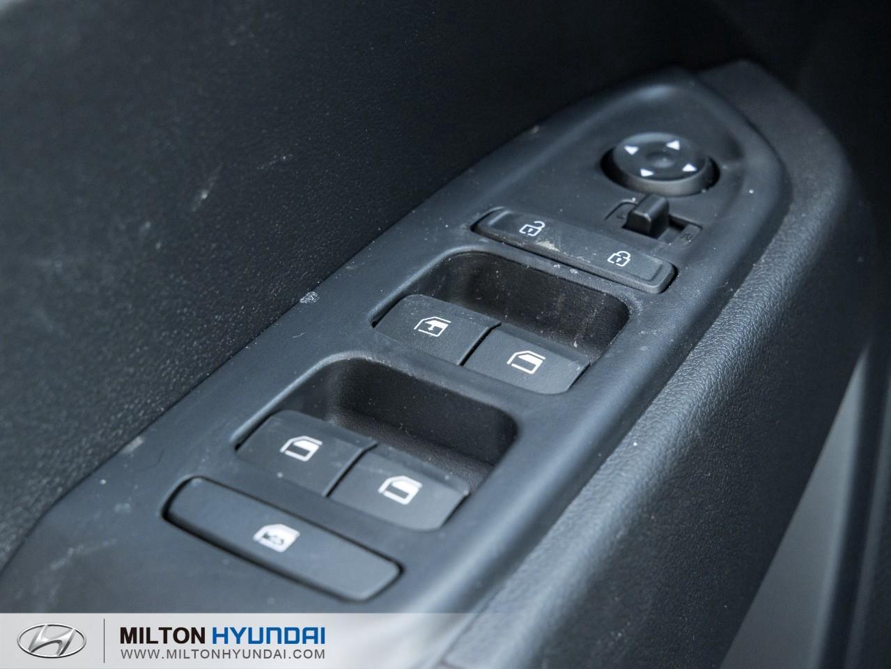 2026 Hyundai Venue Essential 4dr Front-Wheel Drive Photo