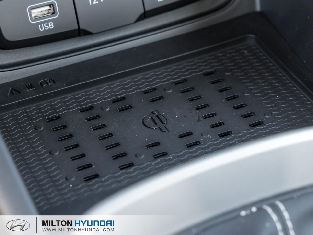 2026 Hyundai Venue Essential 4dr Front-Wheel Drive Photo