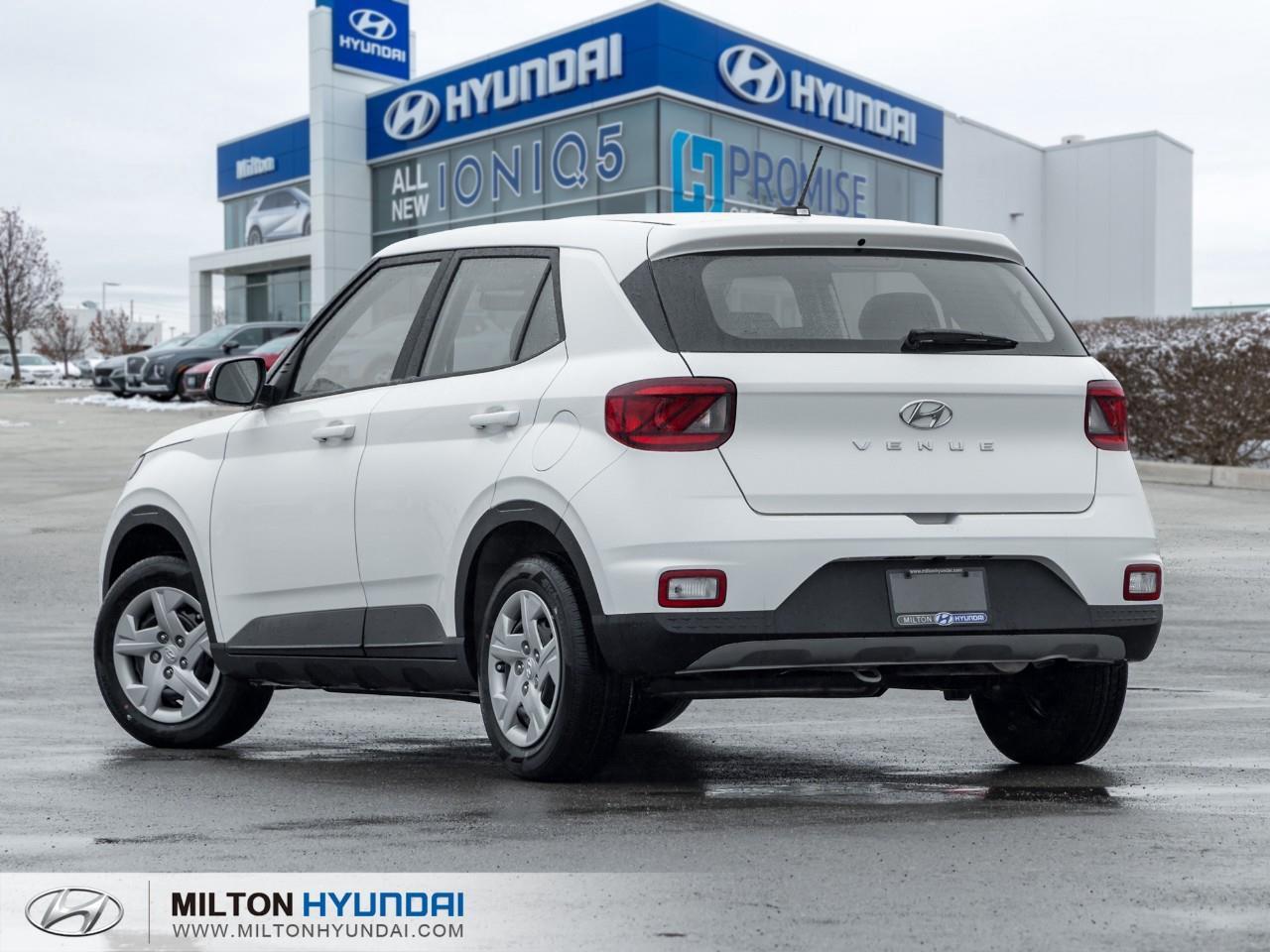 2026 Hyundai Venue Essential 4dr Front-Wheel Drive Photo4