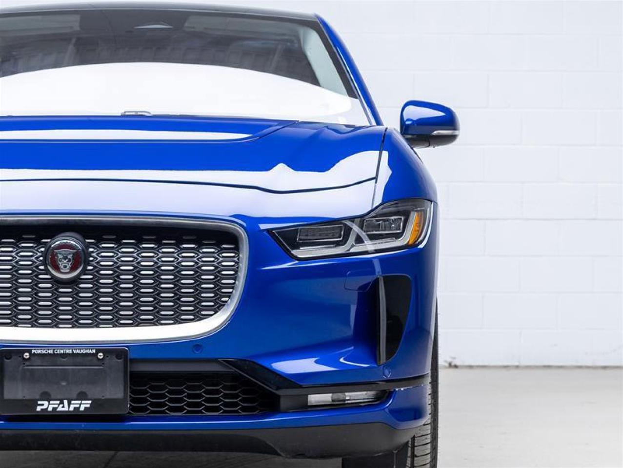 2023 Jaguar I-PACE  Photo3