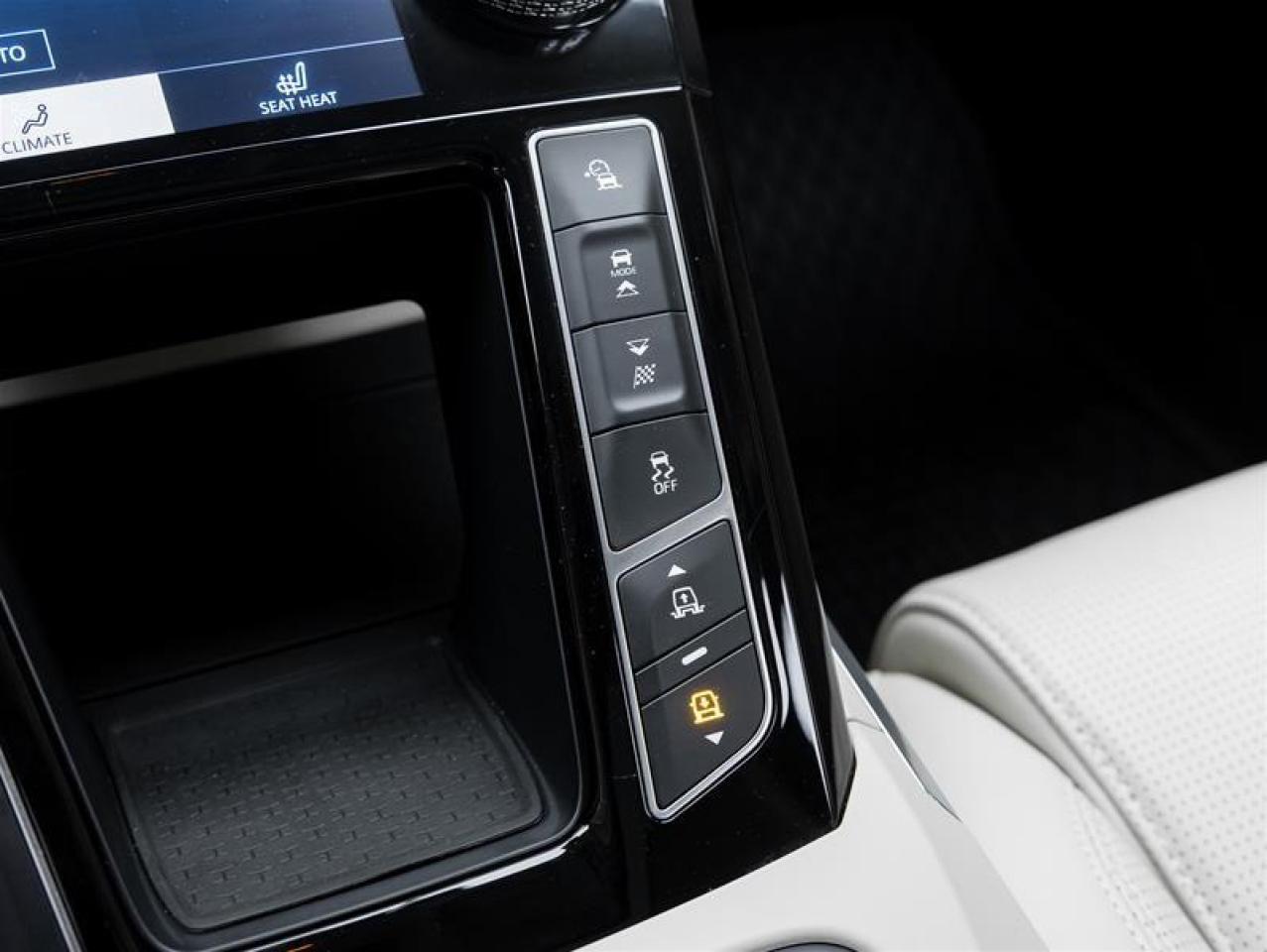 2023 Jaguar I-PACE  Photo