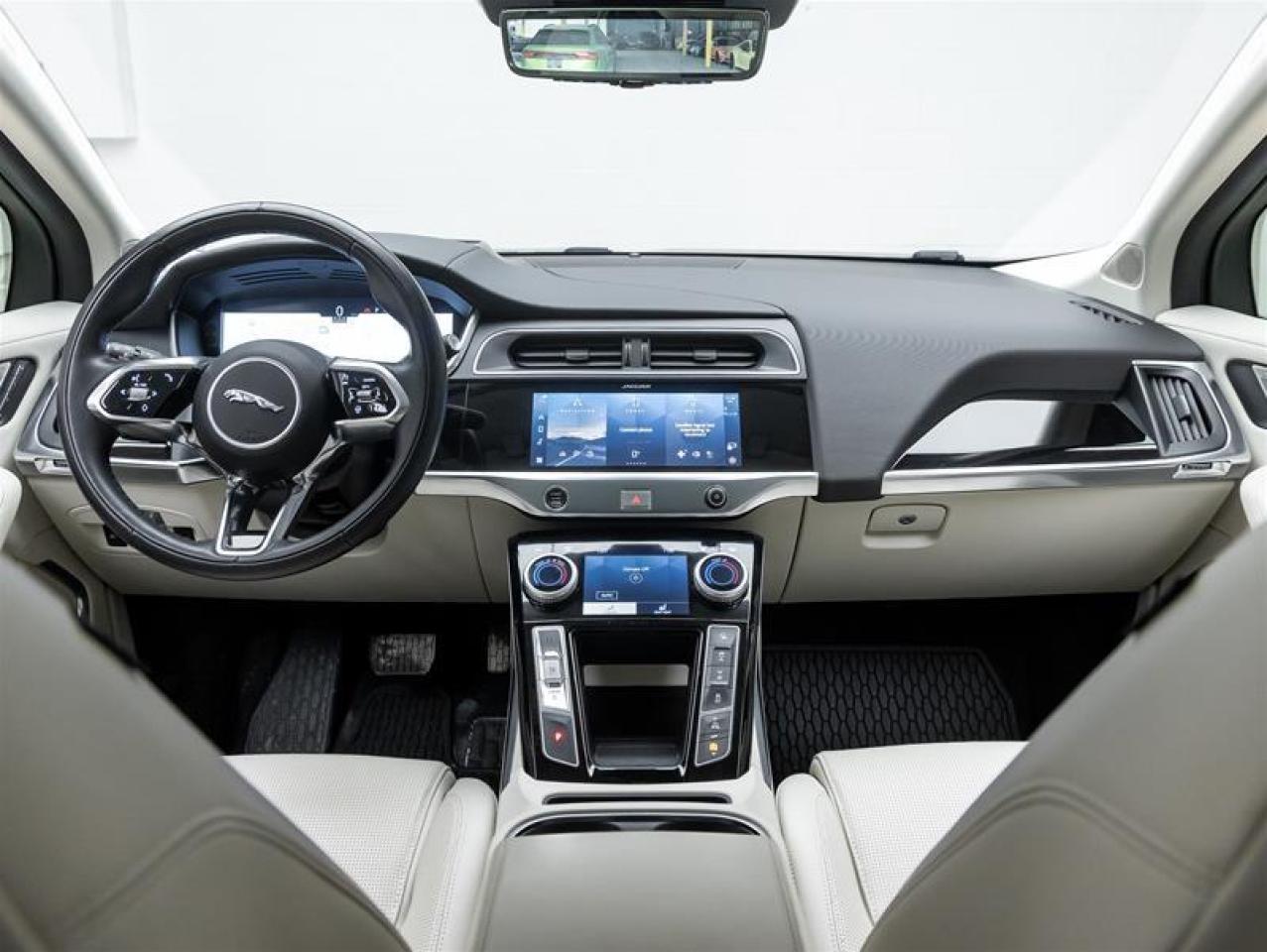 2023 Jaguar I-PACE  Photo