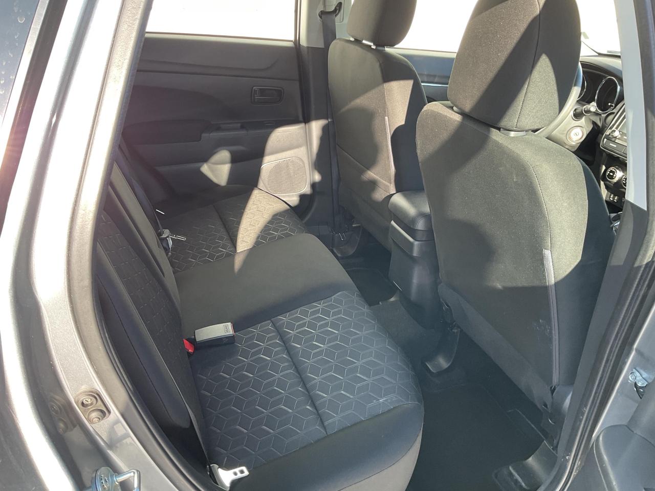 2024 Mitsubishi RVR ES 4dr AWC Photo