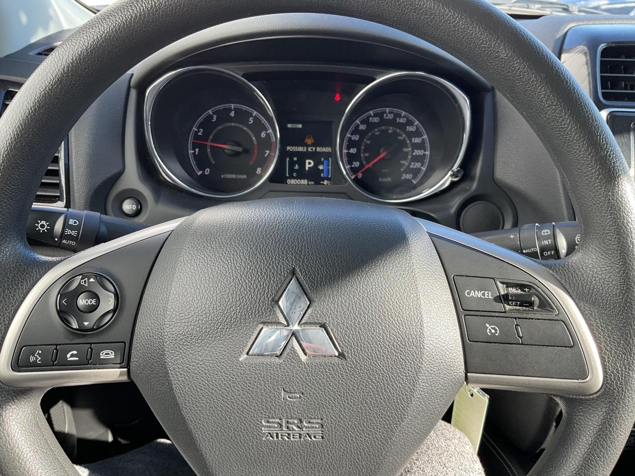 2024 Mitsubishi RVR ES 4dr AWC Photo