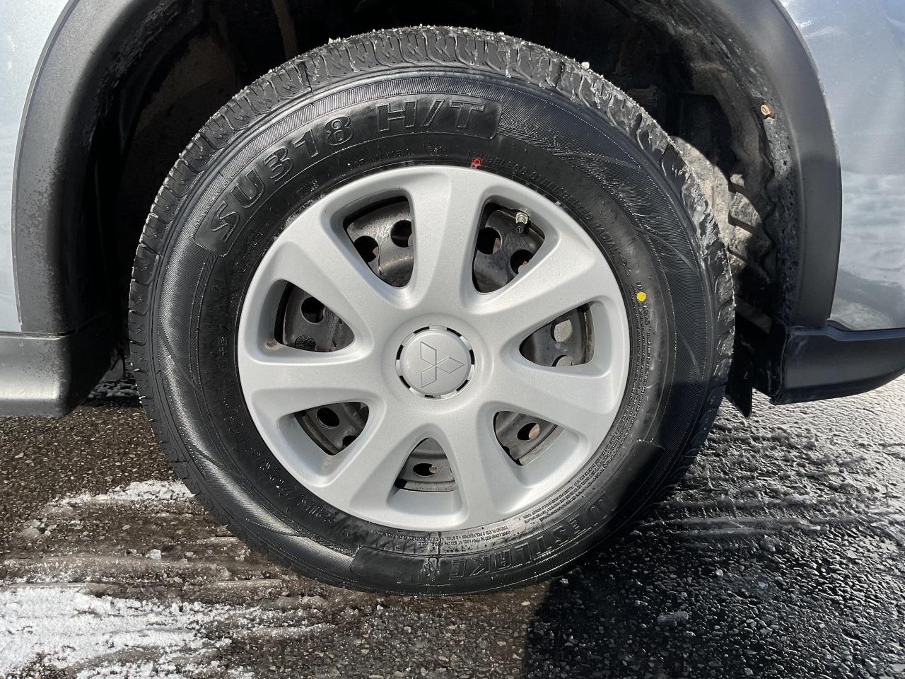 2024 Mitsubishi RVR ES 4dr AWC Photo