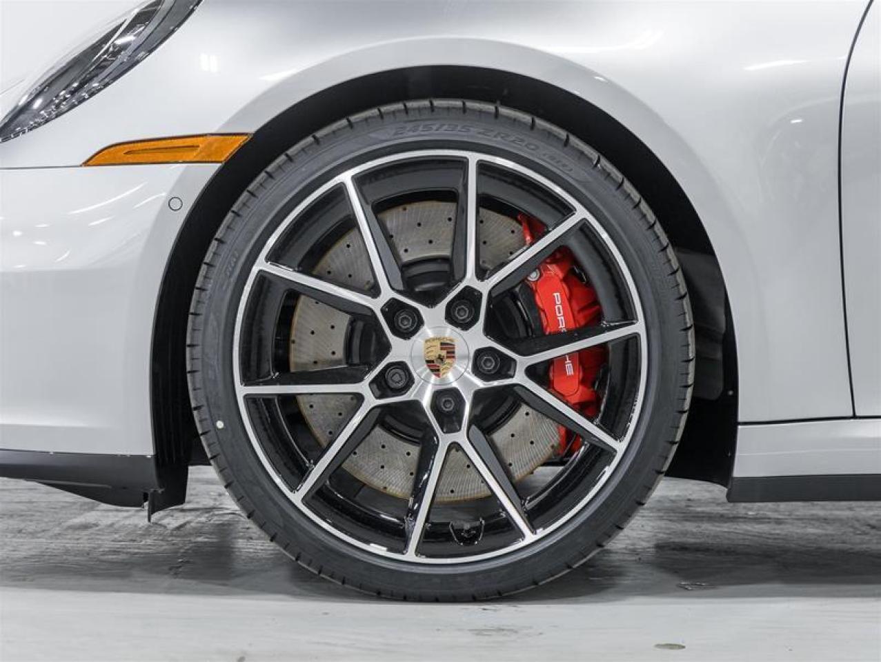 2026 Porsche 911  Photo4