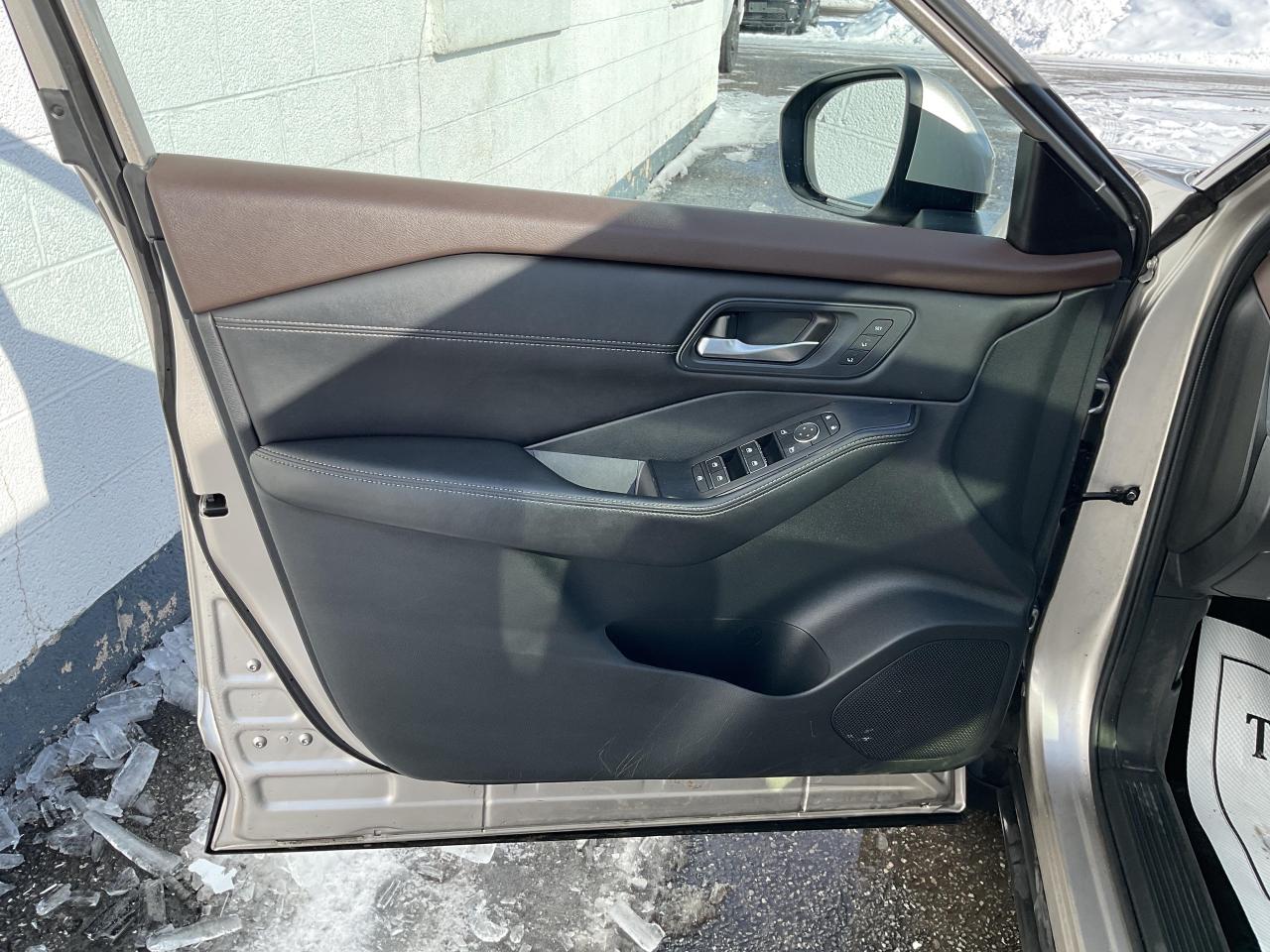 2023 Nissan Rogue SL 4dr All-Wheel Drive Sport Utility Photo