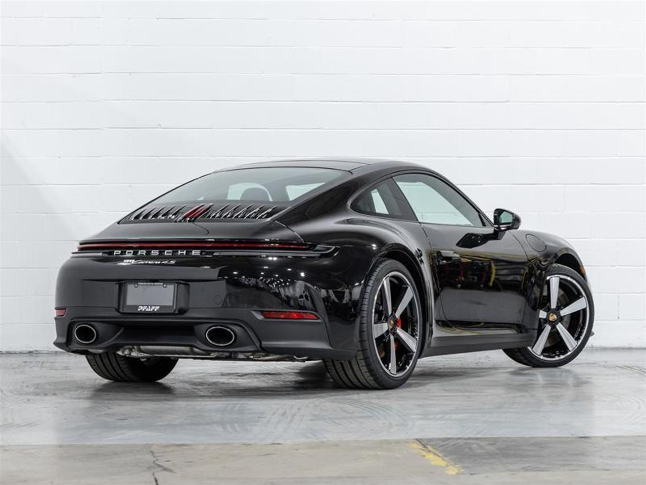 2026 Porsche 911  Photo