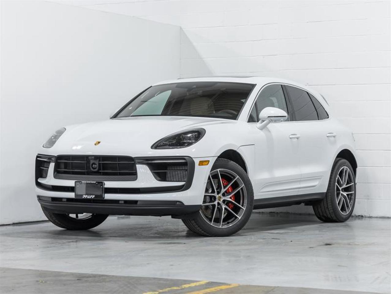 2026 Porsche Macan  Photo0