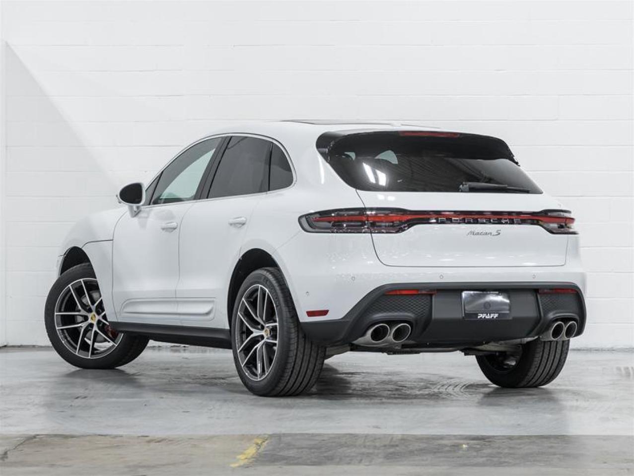 2026 Porsche Macan  Photo