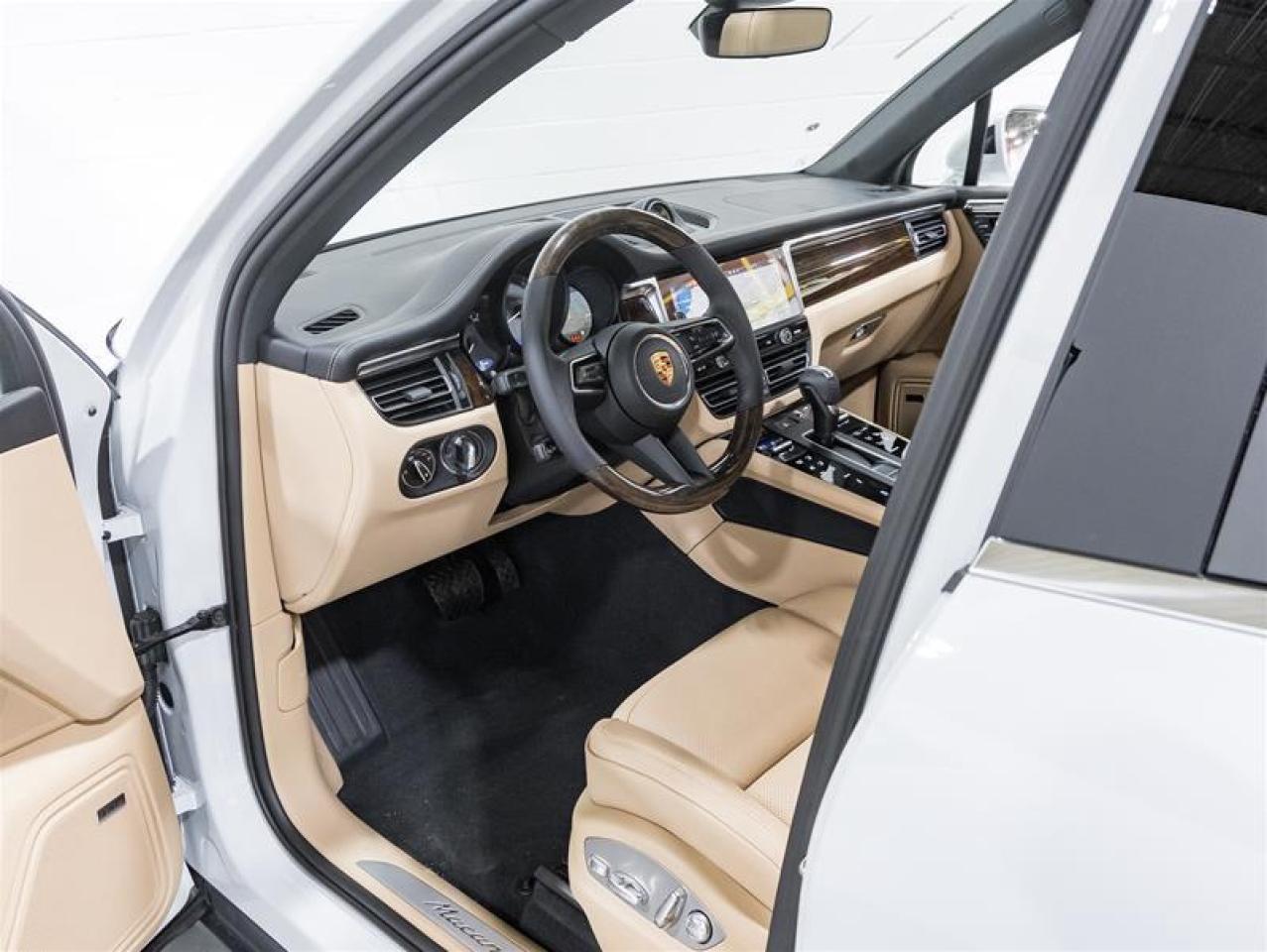 2026 Porsche Macan  Photo