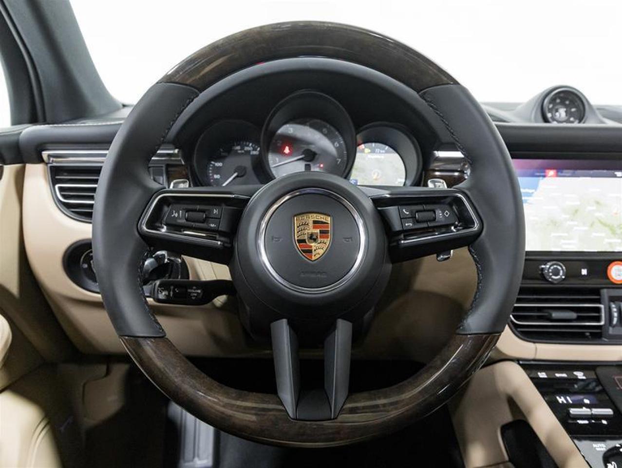 2026 Porsche Macan  Photo