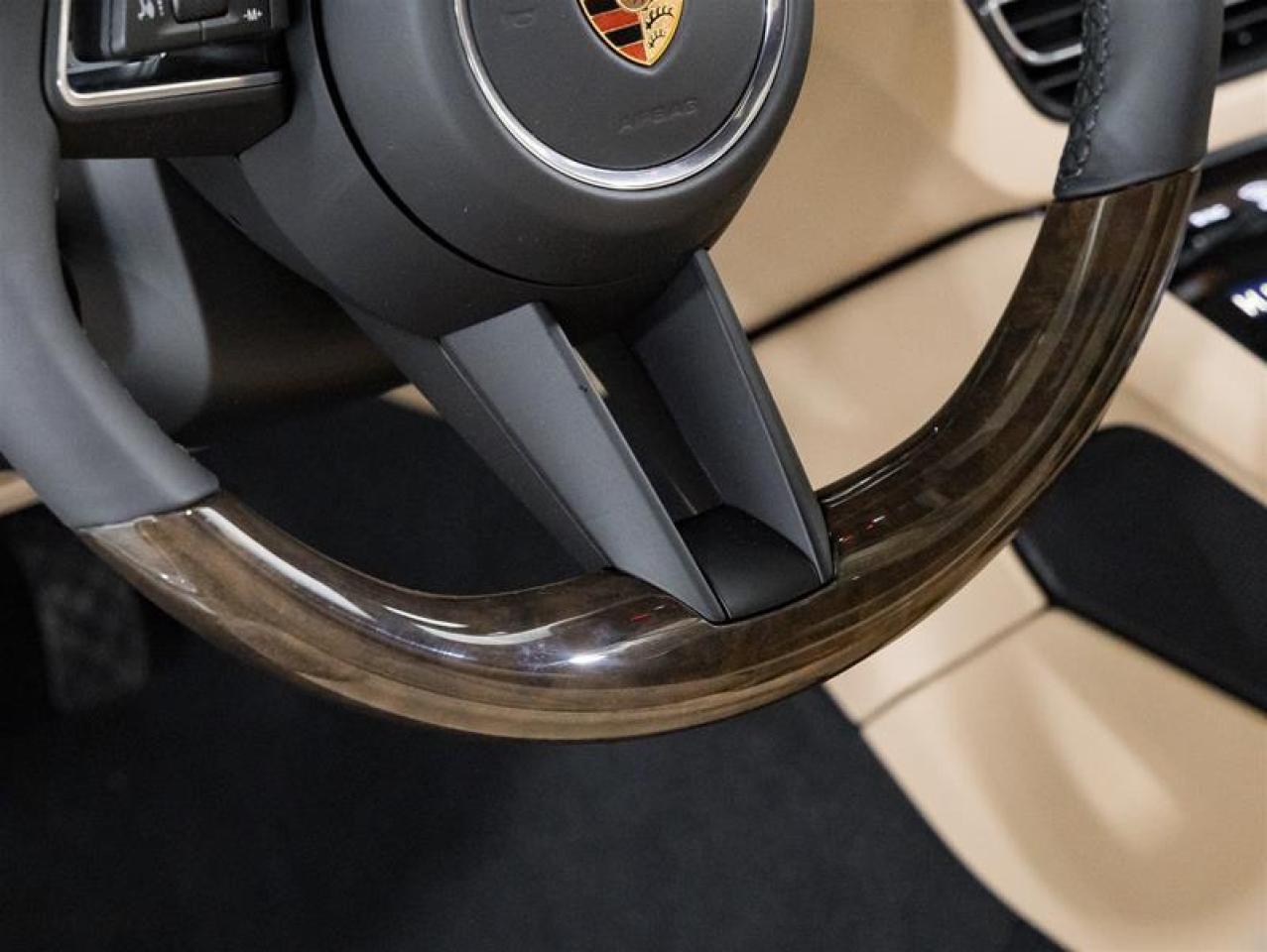 2026 Porsche Macan  Photo