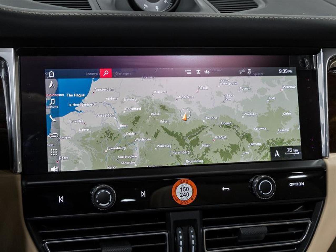 2026 Porsche Macan  Photo