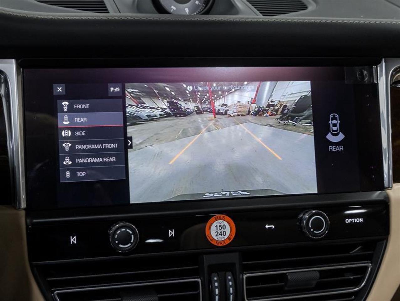 2026 Porsche Macan  Photo