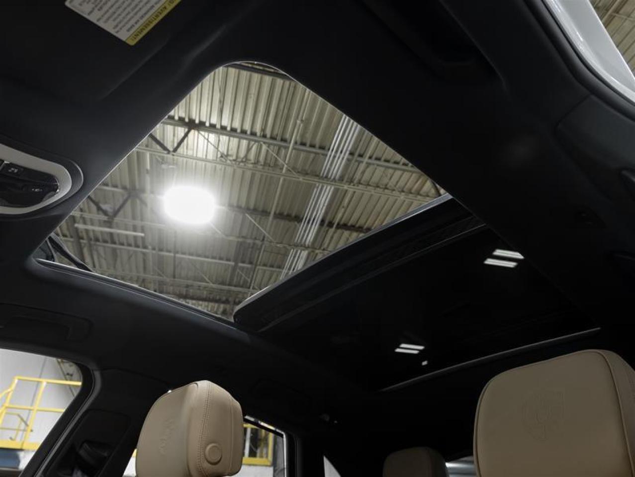 2026 Porsche Macan  Photo