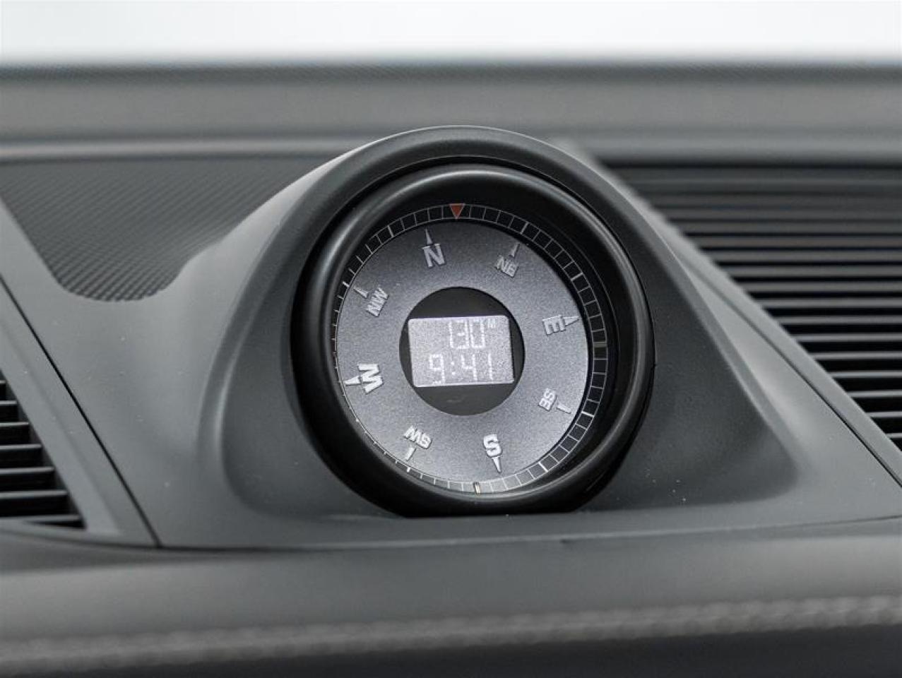 2026 Porsche Macan  Photo