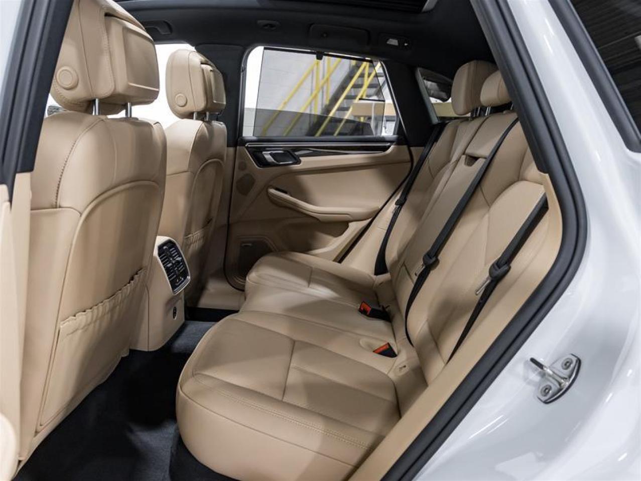 2026 Porsche Macan  Photo