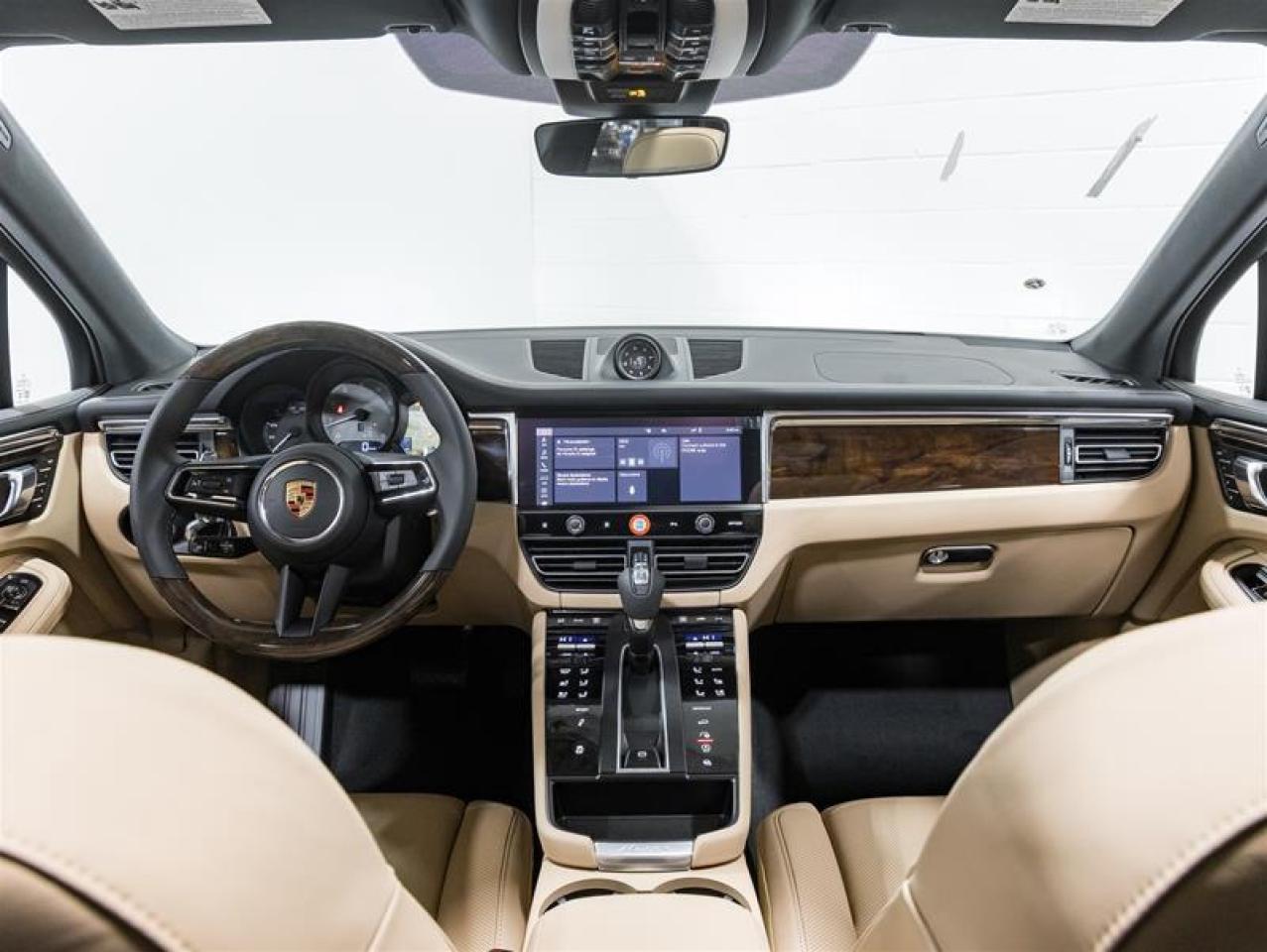 2026 Porsche Macan  Photo