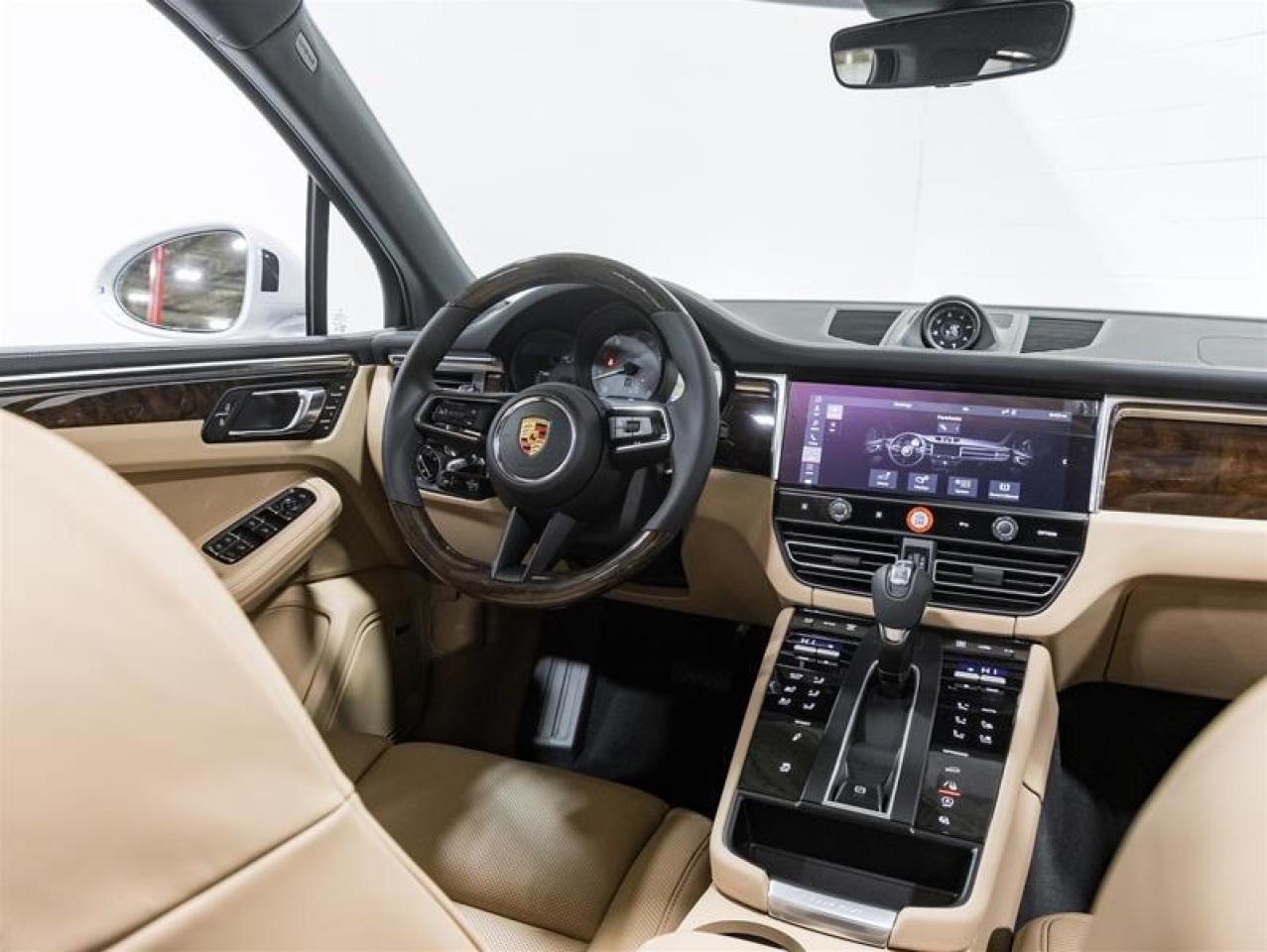 2026 Porsche Macan  Photo