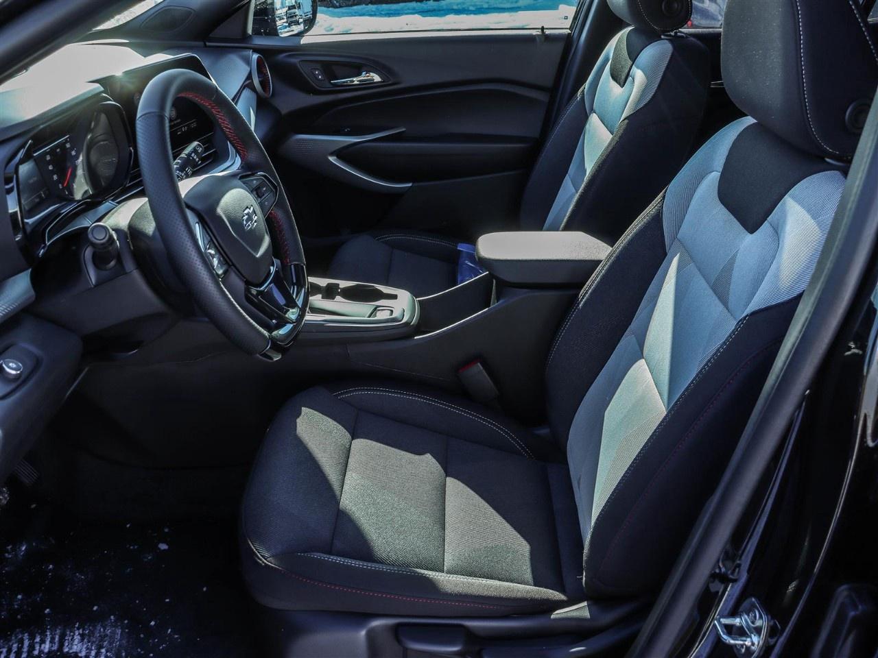 2026 Chevrolet Trax FWD 4dr 1RS Photo