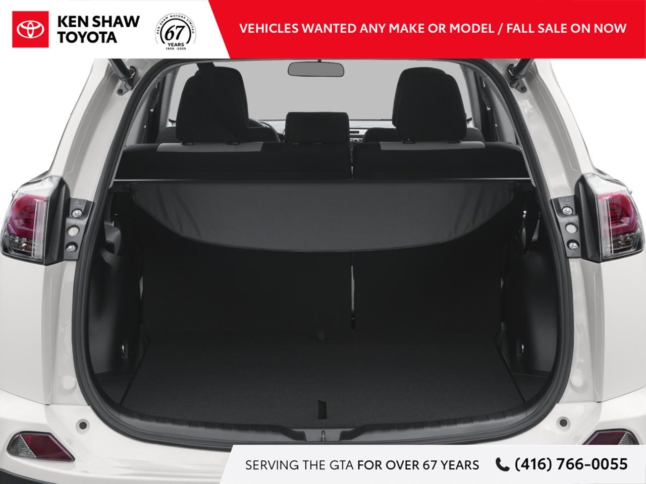 2017 Toyota RAV4 XLE 4dr Front-wheel Drive Photo