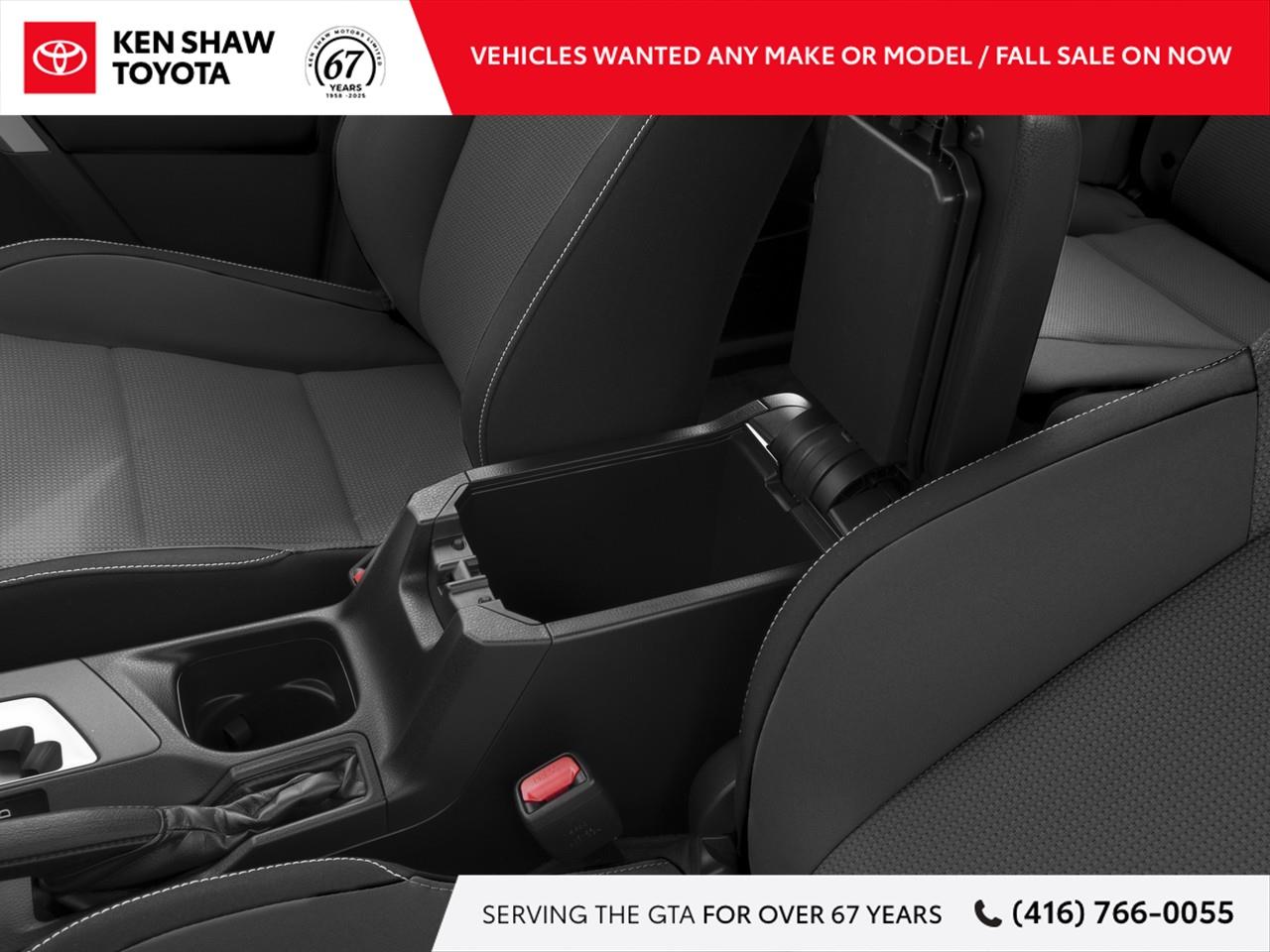 2017 Toyota RAV4 XLE 4dr Front-wheel Drive Photo