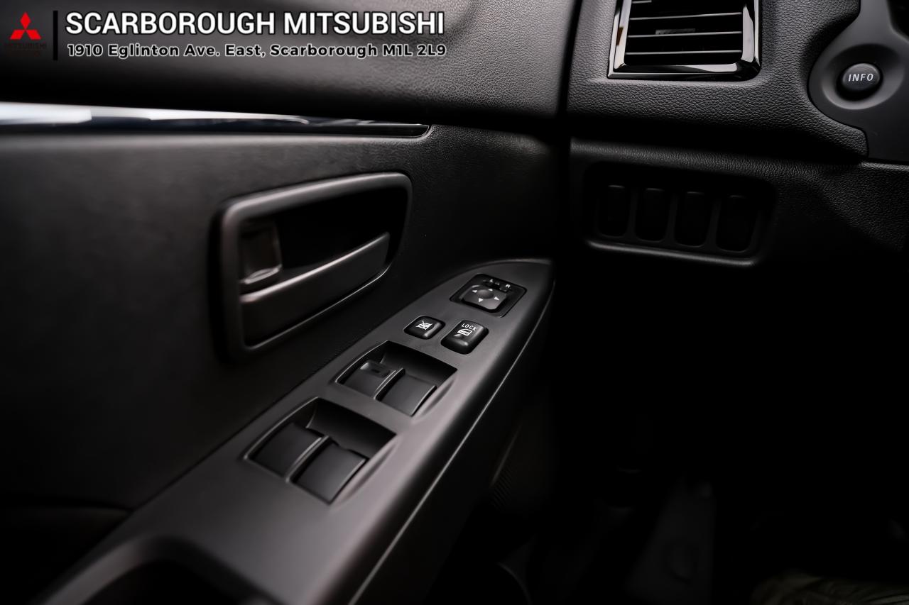 2025 Mitsubishi RVR ES FWD Carplay  Rear camera Photo