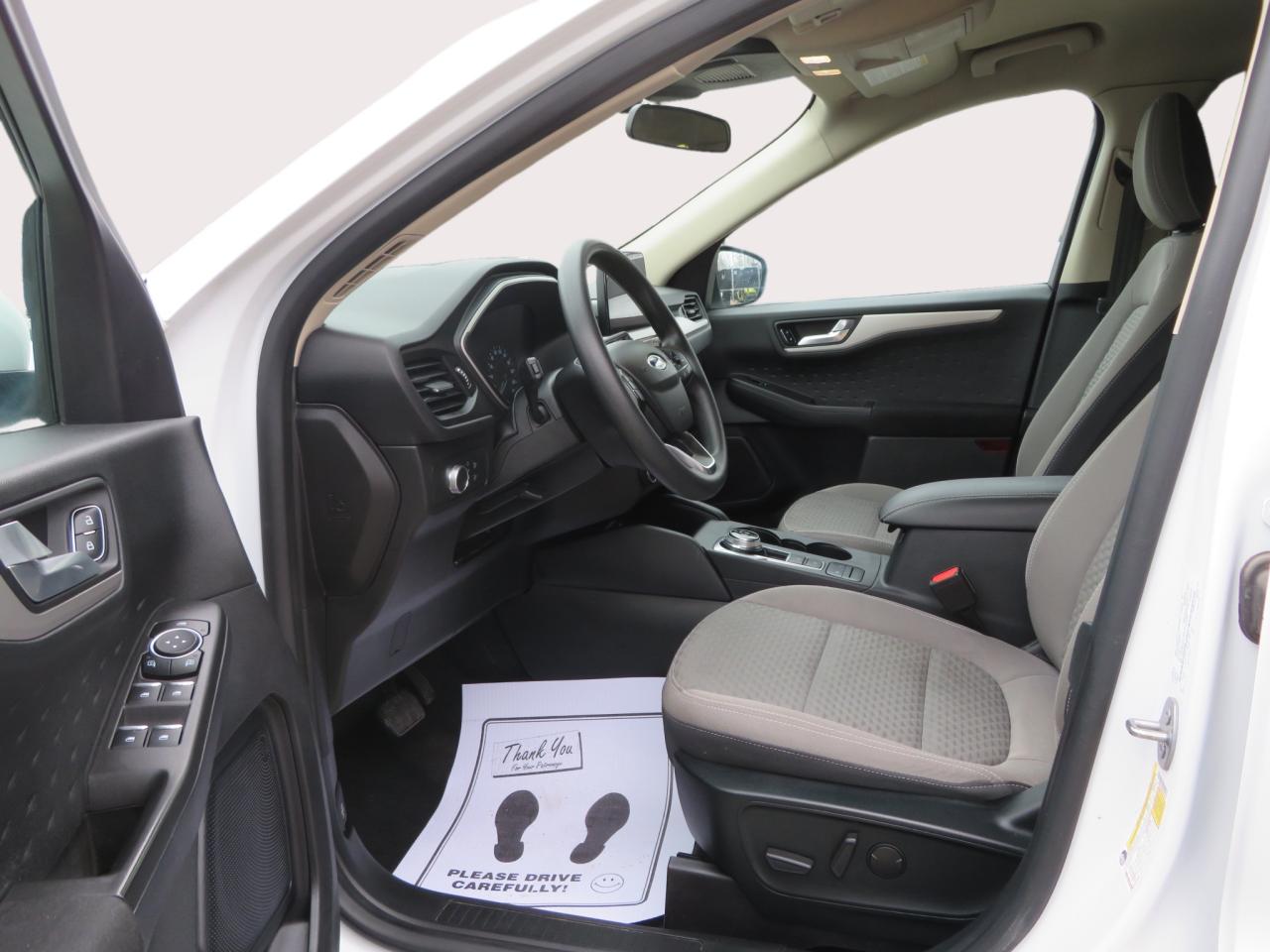 2020 Ford Escape SE FWD Photo