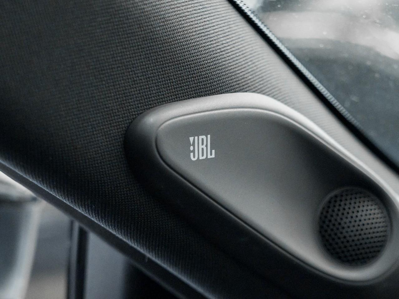 2025 Toyota Crown Signia Limited 4dr All-Wheel Drive Photo