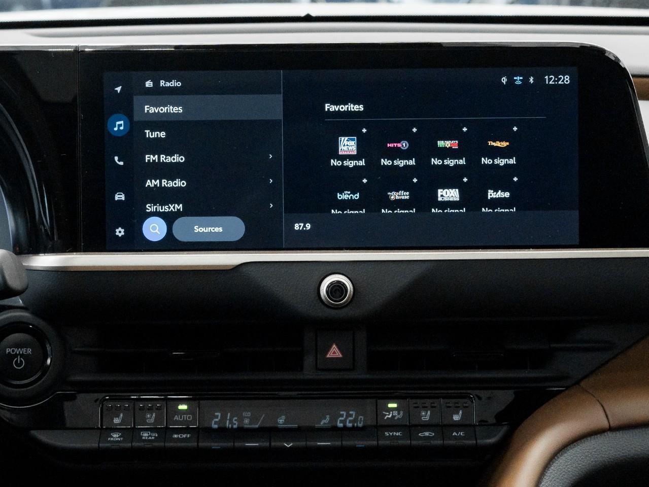 2025 Toyota Crown Signia Limited 4dr All-Wheel Drive Photo