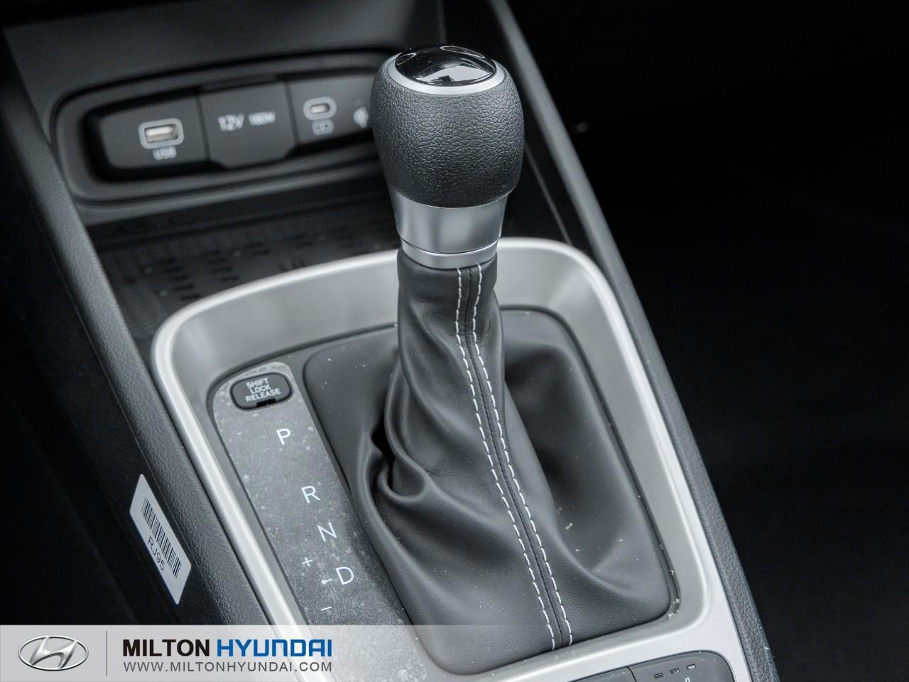 2026 Hyundai Venue Essential 4dr Front-Wheel Drive Photo