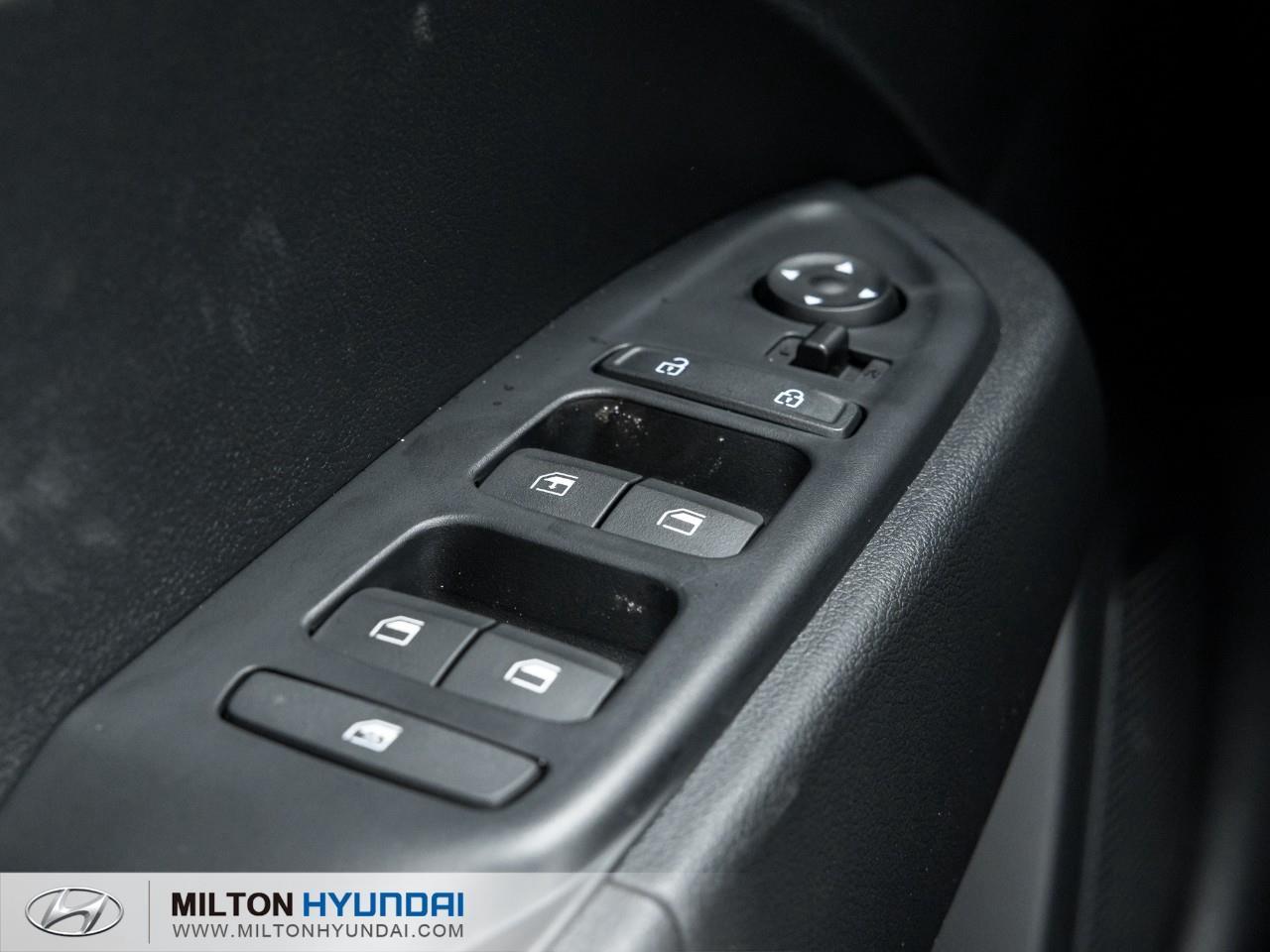 2026 Hyundai Venue Essential 4dr Front-Wheel Drive Photo