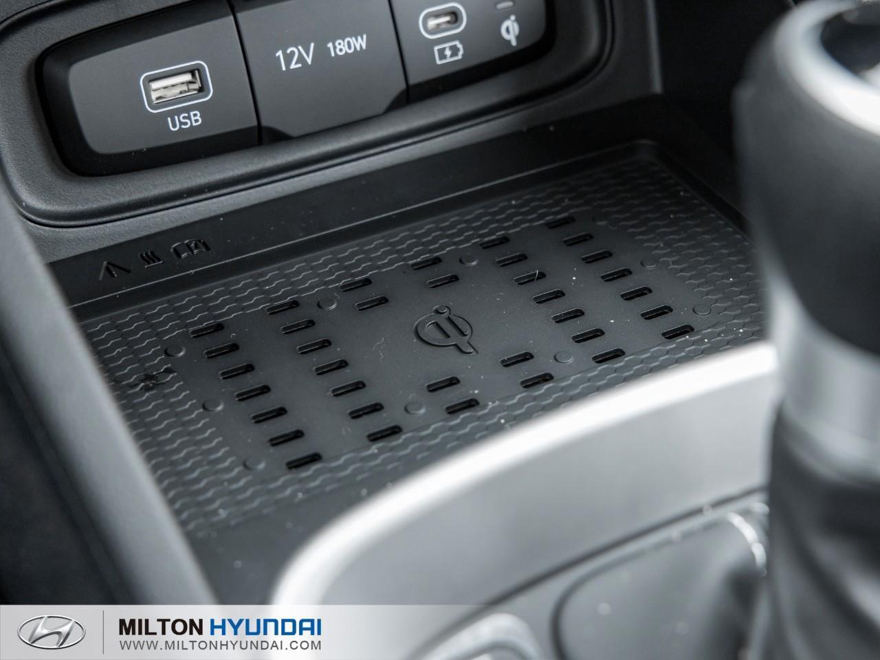 2026 Hyundai Venue Essential 4dr Front-Wheel Drive Photo