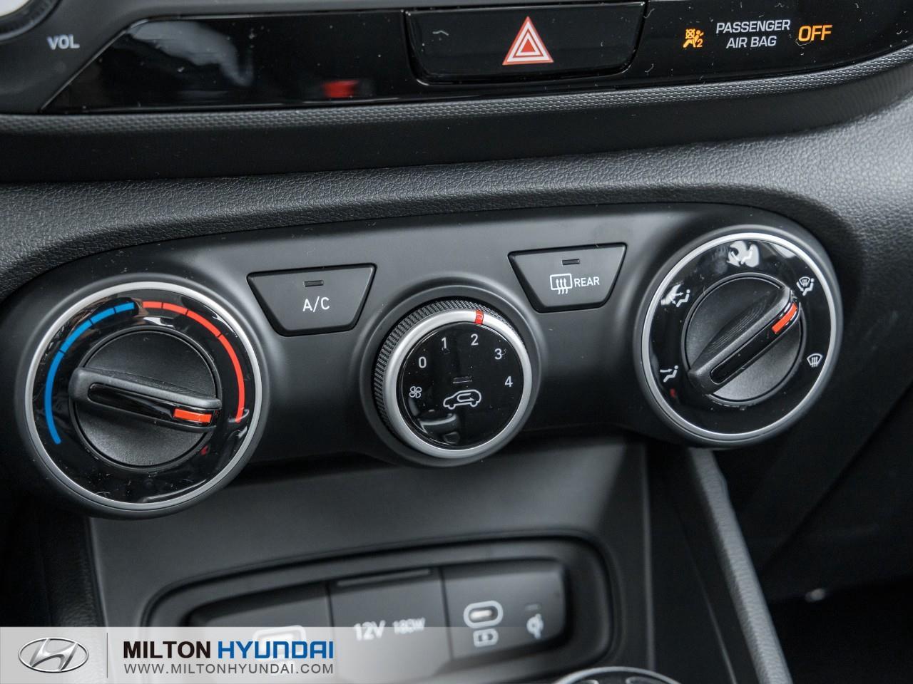 2026 Hyundai Venue Essential 4dr Front-Wheel Drive Photo