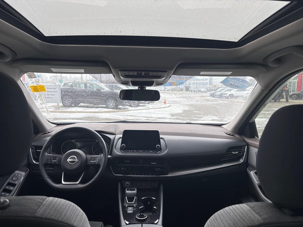 2023 Nissan Rogue SV Moonroof 4dr All-Wheel Drive Sport Utility Photo