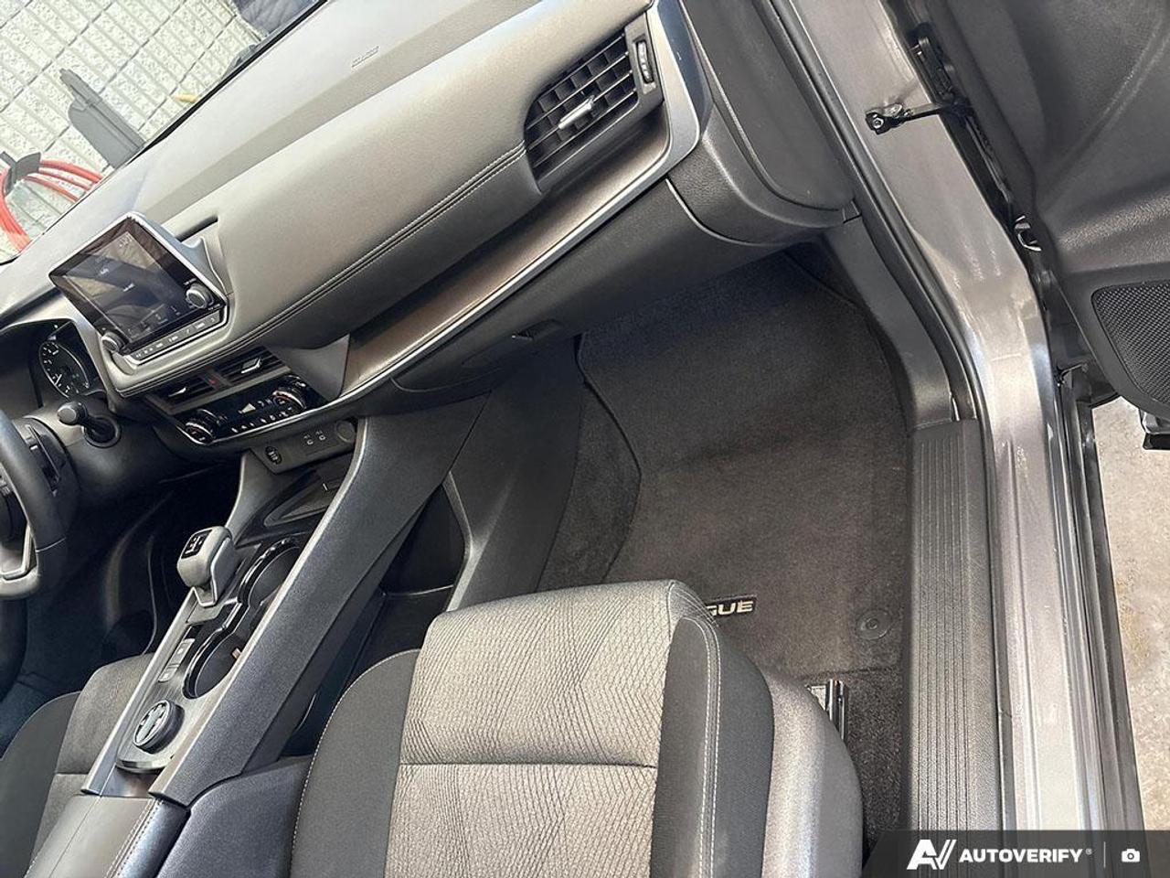 2024 Nissan Rogue SV Moonroof 4dr All-Wheel Drive Sport Utility Photo