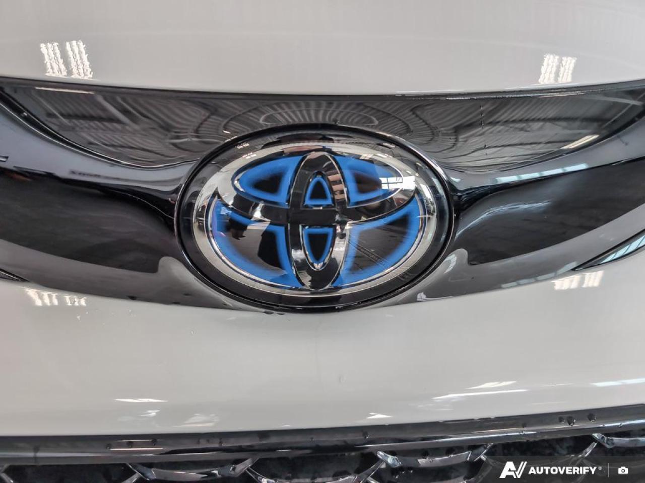 2025 Toyota Sienna LE 8-Passenger 4dr All-Wheel Drive Passenger Van Photo