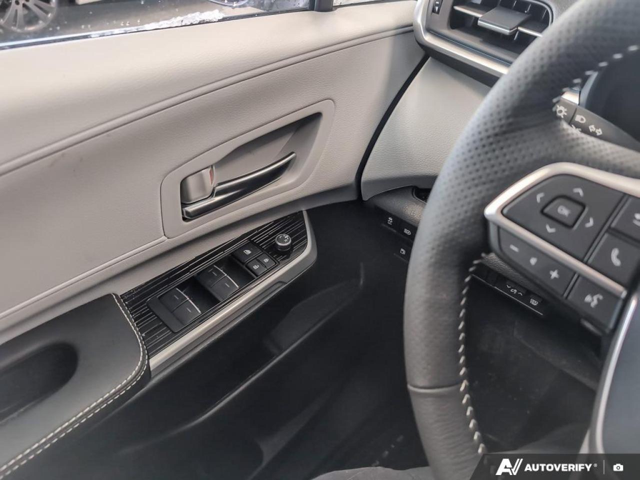 2025 Toyota Sienna LE 8-Passenger 4dr All-Wheel Drive Passenger Van Photo