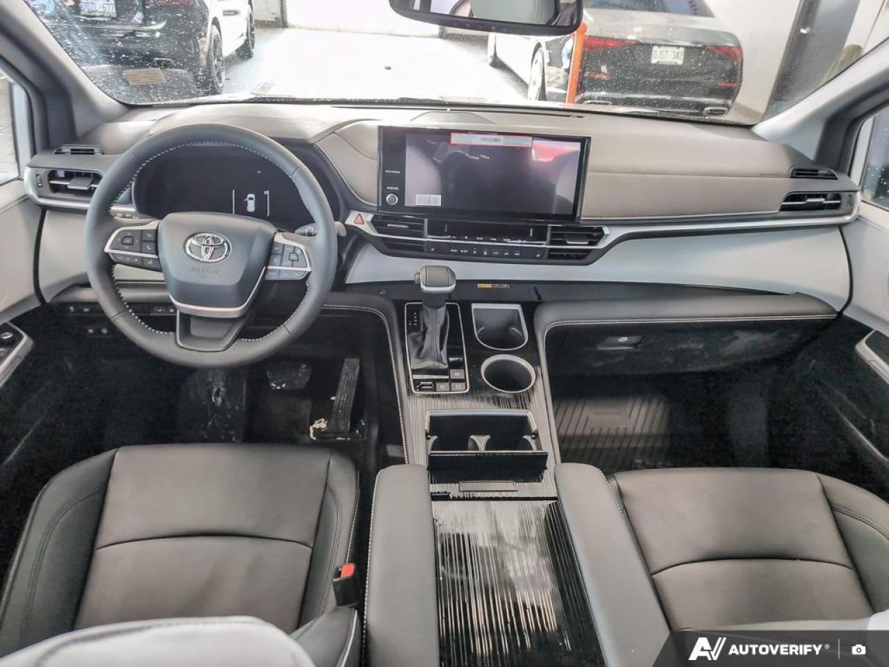 2025 Toyota Sienna LE 8-Passenger 4dr All-Wheel Drive Passenger Van Photo