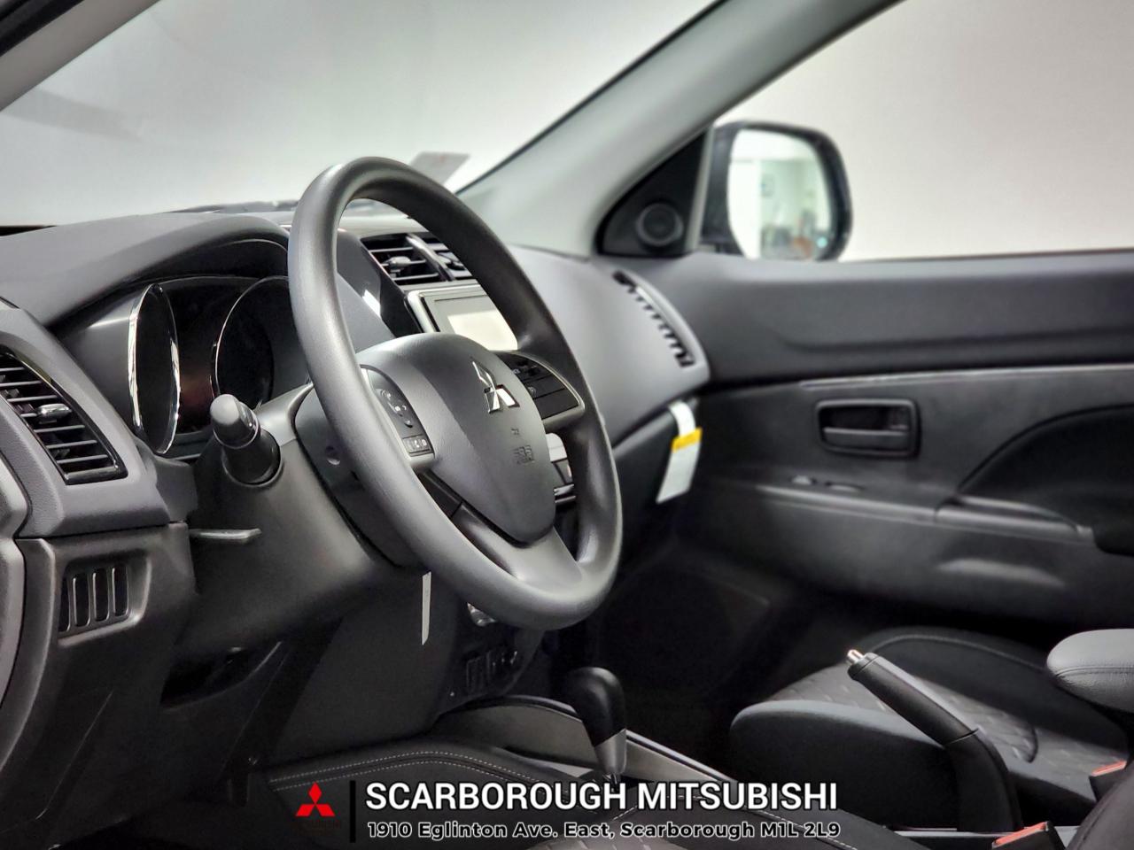 2025 Mitsubishi RVR ES FWD Carplay  Rear camera Photo