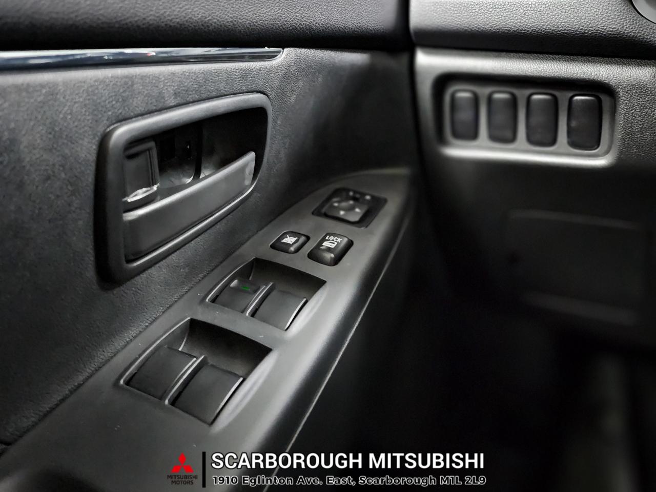 2025 Mitsubishi RVR ES FWD Carplay  Rear camera Photo