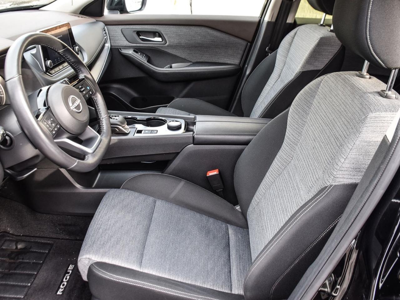 2023 Nissan Rogue SV Moonroof 4dr All-Wheel Drive Sport Utility Photo