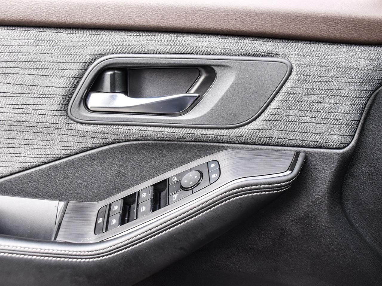 2023 Nissan Rogue SV Moonroof 4dr All-Wheel Drive Sport Utility Photo