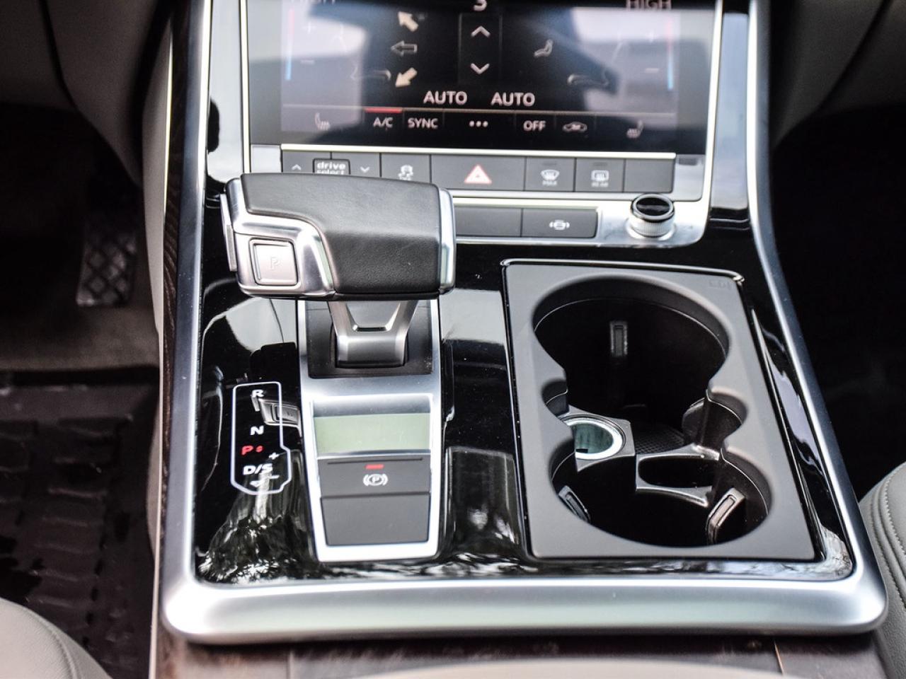 2022 Audi Q7 55 Komfort 4dr All-Wheel Drive quattro Sport Utility Photo